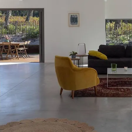 Villa Maa *